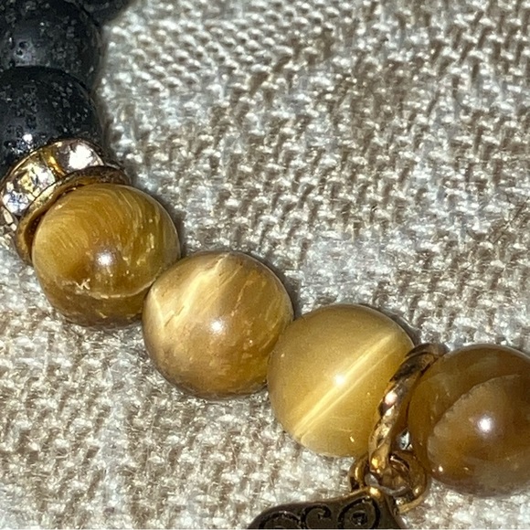 🌋 LAVAROCK & CATSEYE BRACELET — 7” EXPANDABLE - Picture 3 of 9